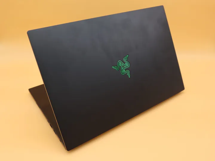 Razer Blade 15 OLED回顾：下一级游戏奢侈品