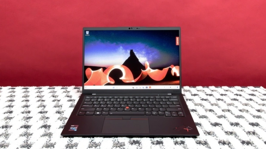 全面进步：与联想ThinkPad X1 Carbon Gen 11一起生活(2023)