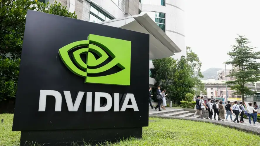 NVIDIA将与富士康共建“人工智能工厂”